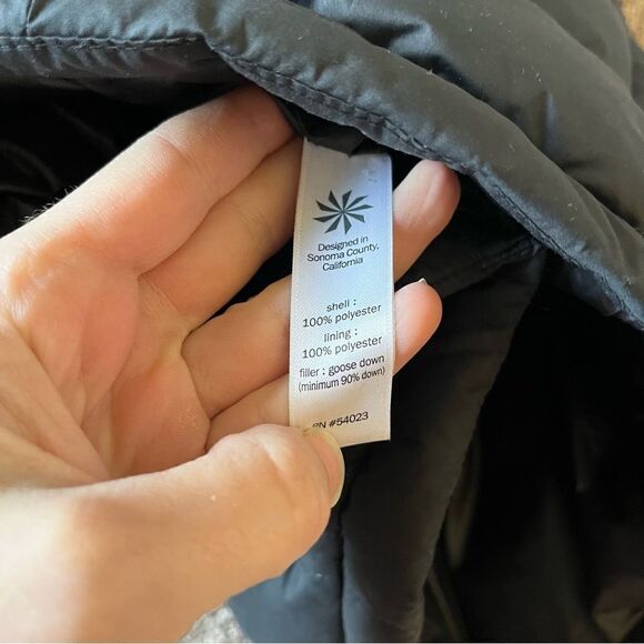 Athleta Women's XS Goose Down Puffer Vest - Picture 5 of 7